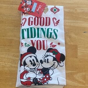 Disney set of 2 Festive Mickey and Minnie Towel - say Good Tidings to you NWT